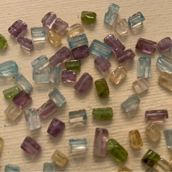 100 semi precious stone beads - Picture 1 of 6